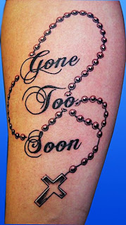 tatuaje cu lipici,