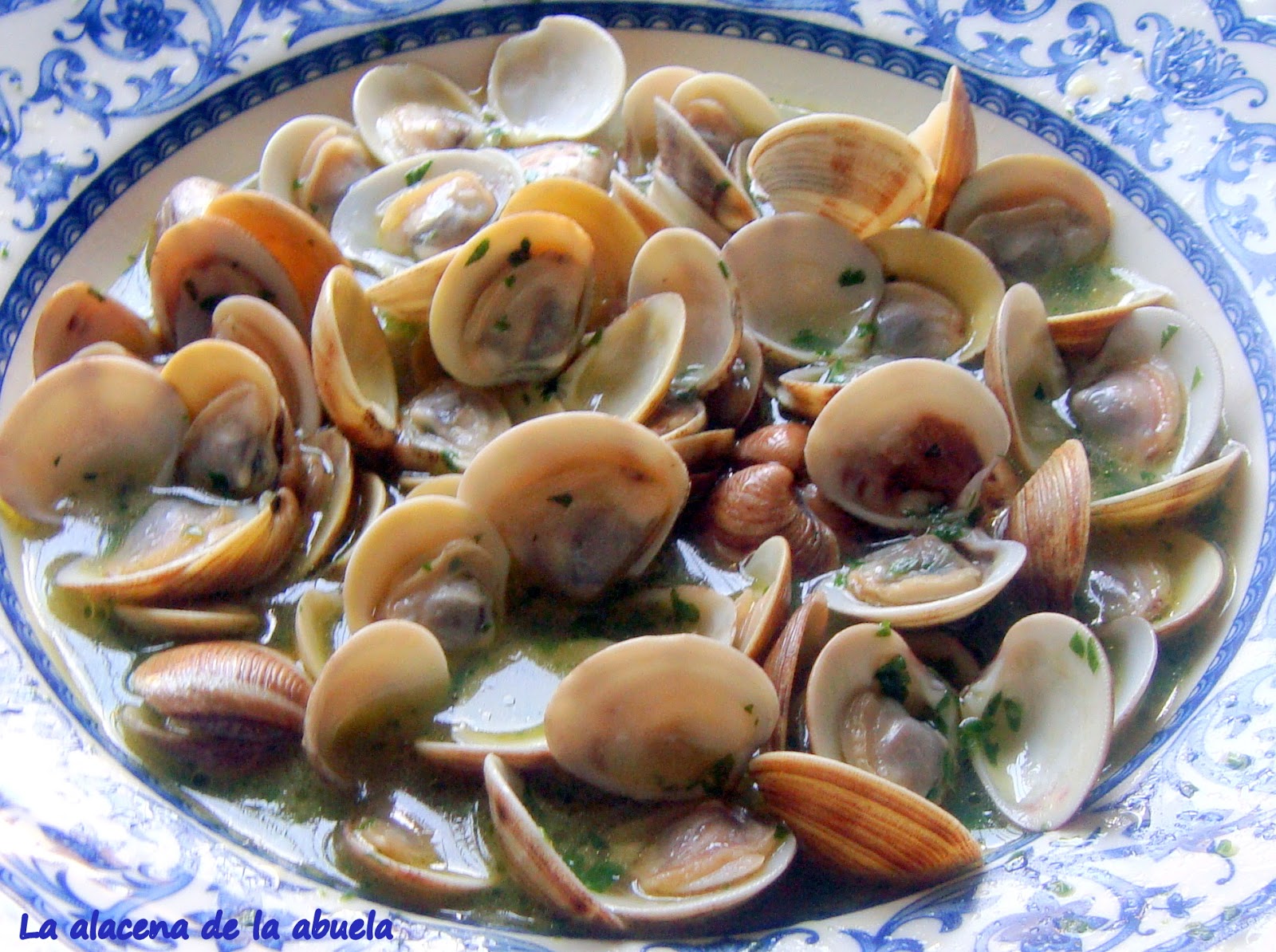 La alacena de la abuela Carmen ALMEJAS EN SALSA VERDE