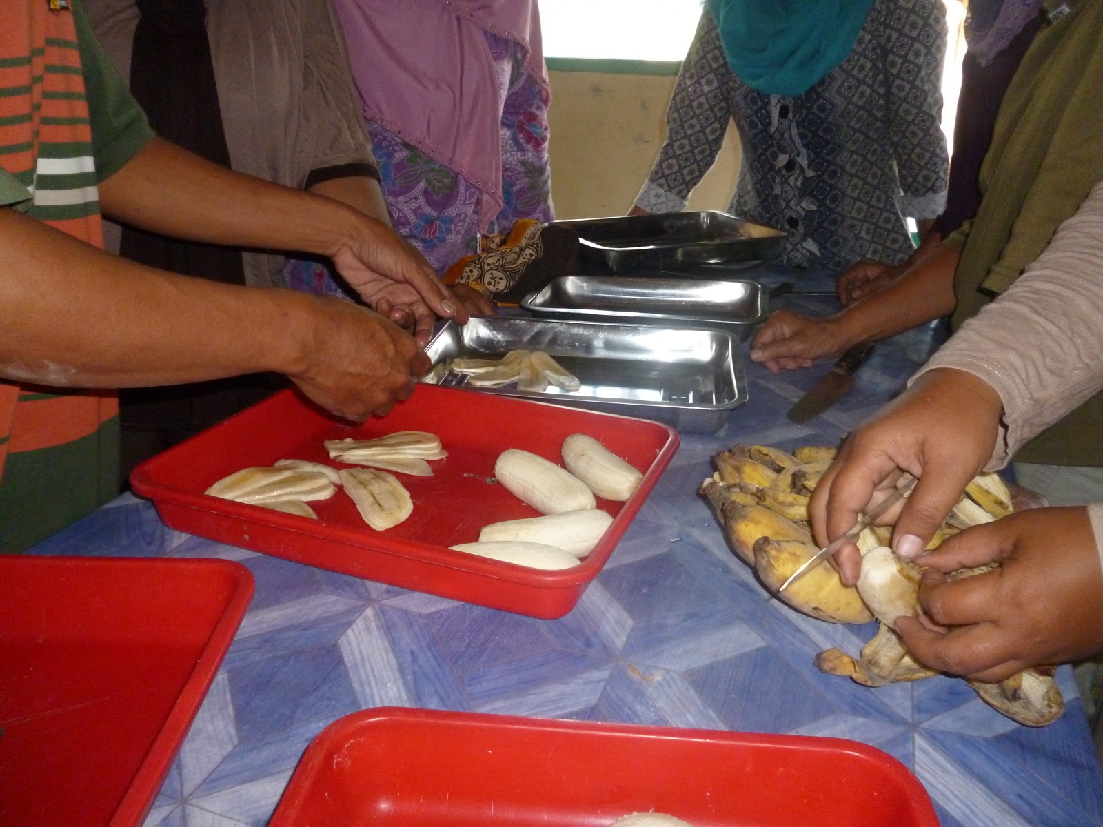 Kewirausahaan dan Pemberdayaan CARA MEMBUAT SALE PISANG