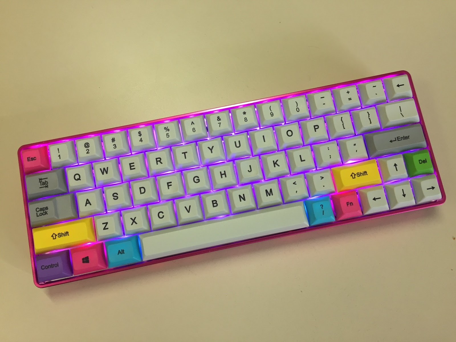 Wire Opt: Keycool KC-SP64 Bluetooth mechanical keyboard
