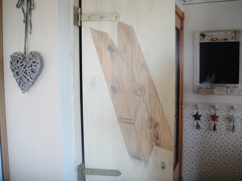 Las creaciones de mi vida: Puertas de armario decoradas.