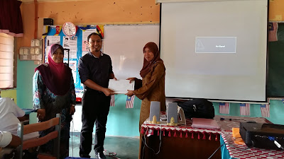Cikgu Hailmi Ceramah Sains PT3 di SMK Bandar Bukit Kayu Hitam