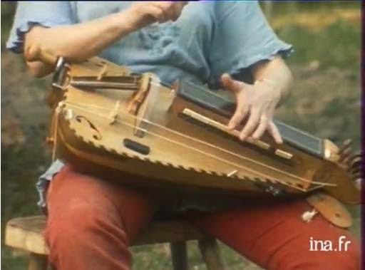 M moire du folk en Nord Pas de Calais INA 3 Estampie