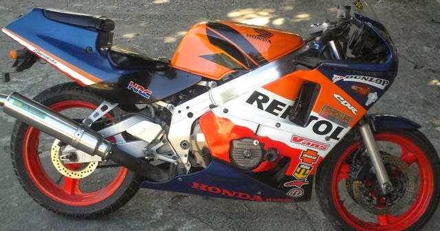 Cbr400rr черно оранжевый