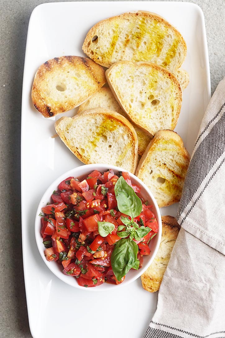 How to Make Bruschetta al Pomodoro | Yummy Mummy Kitchen | A Vibrant ...