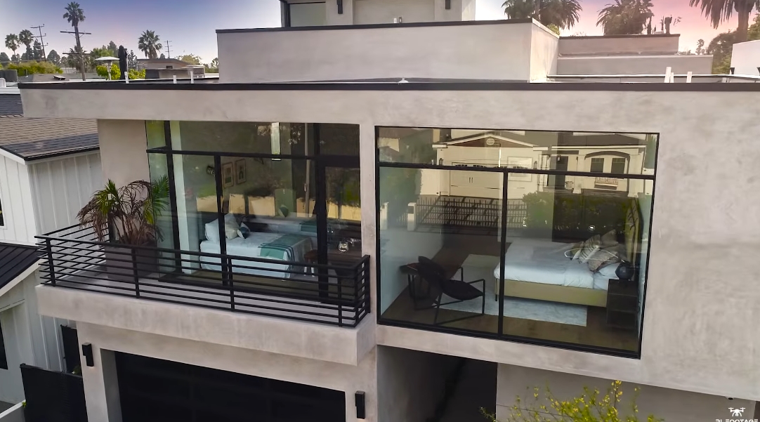 32 Interior Design Photos vs. 831 N Curson Ave, Los Angeles Luxury Home Tour
