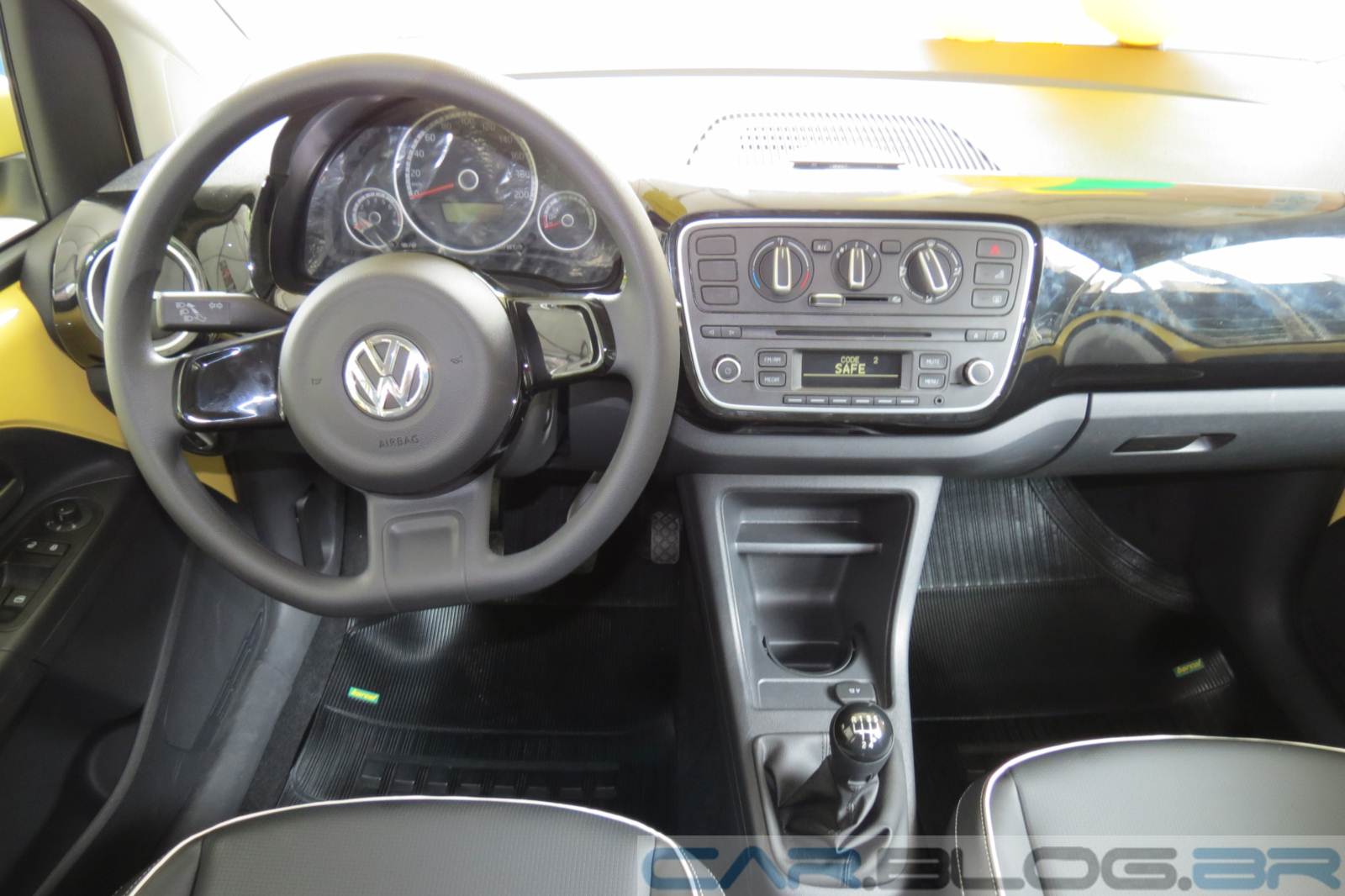 Volkswagen Up! - teste de longa duração - Quatro Rodas