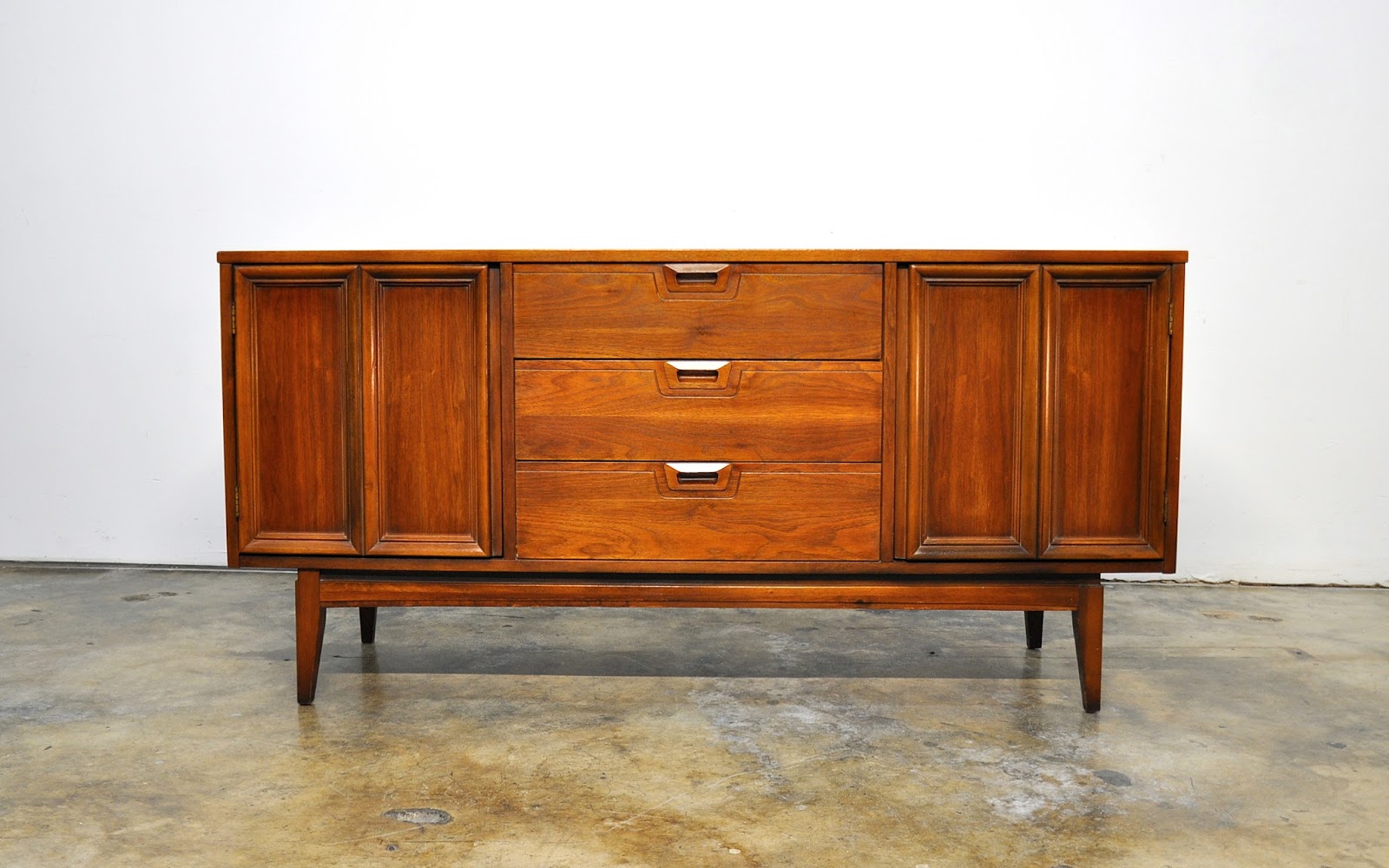 SELECT MODERN Mid Century Credenza, Bar, Buffet or Sideboard