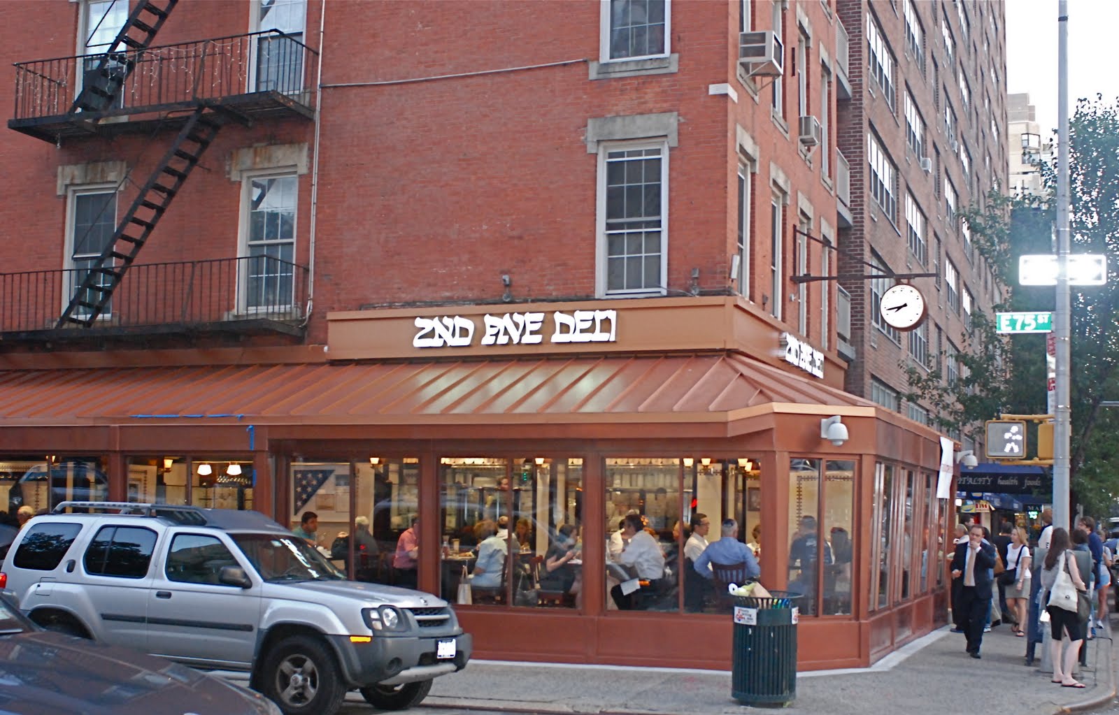 NYC ♥ NYC "2nd Ave Deli" On The Upper Eastside Opens