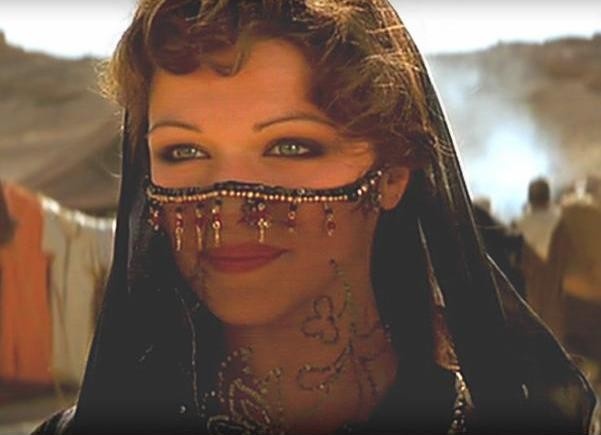 Rachel Wesiz como Evelyn em A múmia figurino, costumes