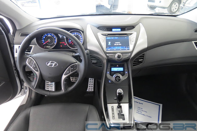 novo Hyundai Elantra 2014  - interior