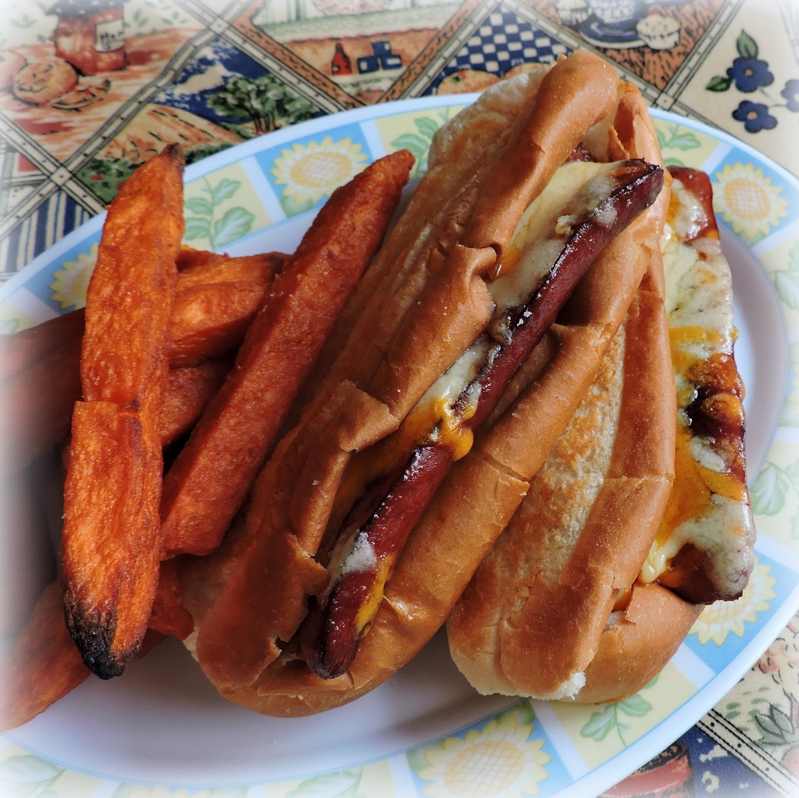 The English Kitchen Grilled Cheese Dogs