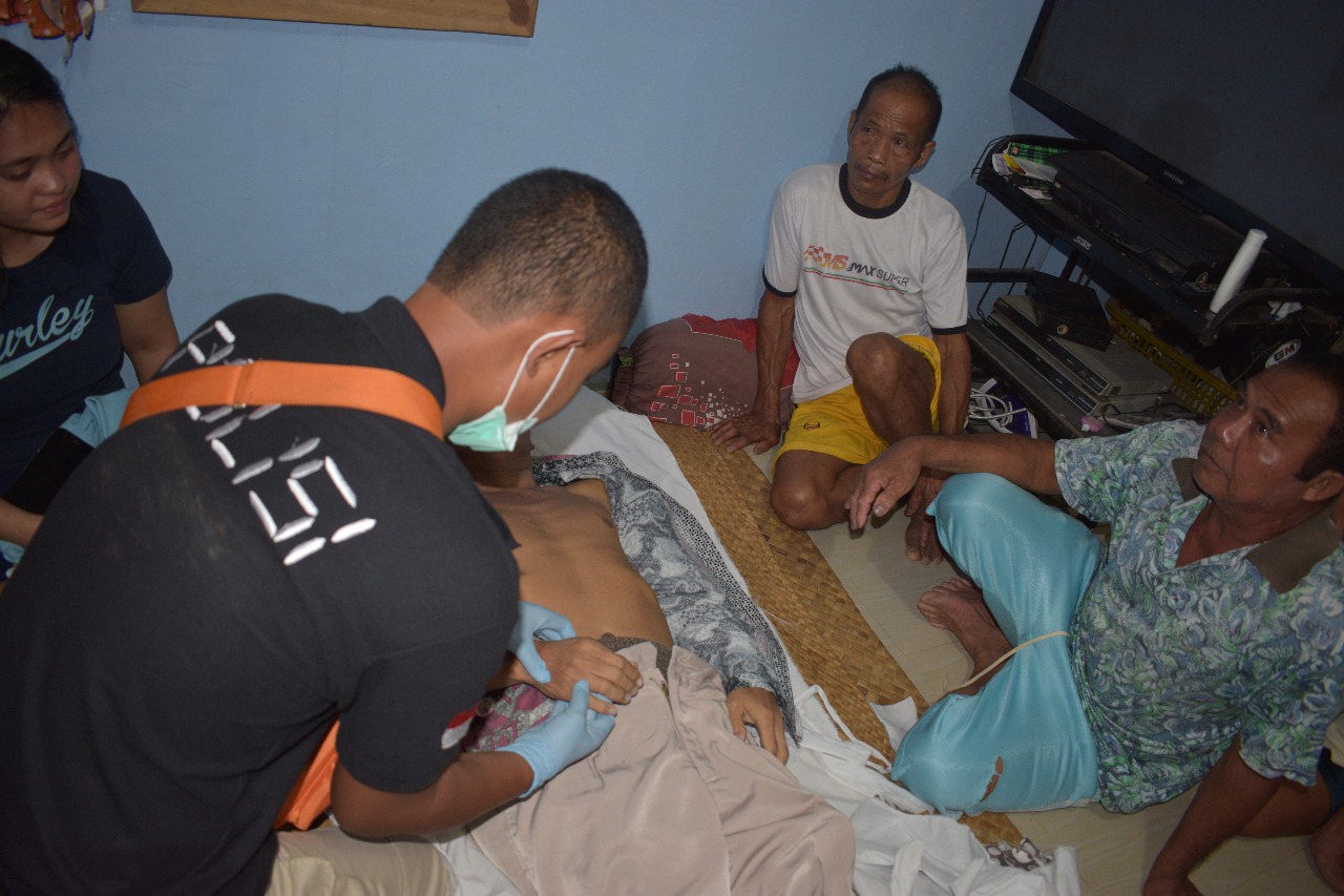 Gara-gara ini Empong Nekat Akhiri Hidup dengan Minum Cairan Kimia Gara-gara ini Empong Nekat Akhiri Hidup dengan Minum Cairan Kimia