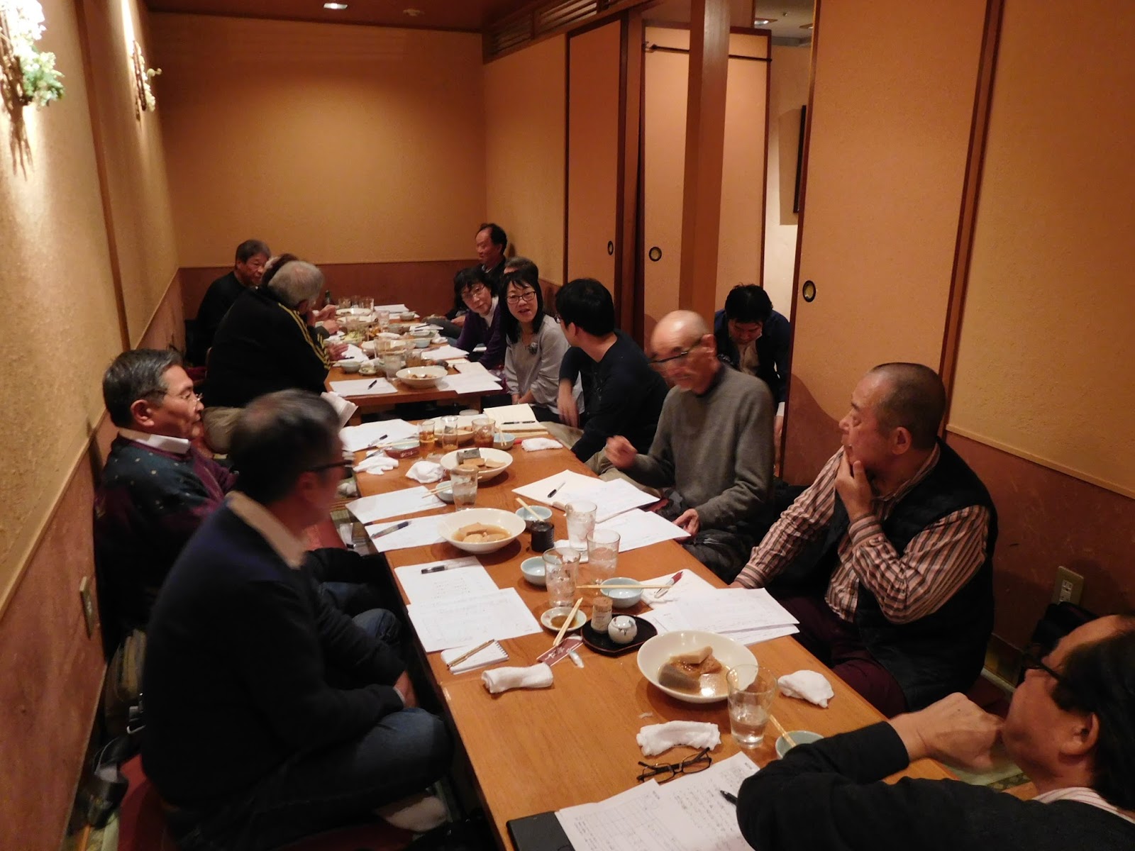 大井恒行の日日彼是 石原友夫 おでん屋の暖簾はみ出す背の孤独 第１７５回 遊句会