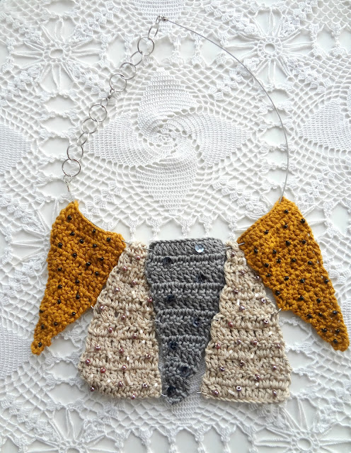 Crochet Necklace Idea - Bunting Necklace