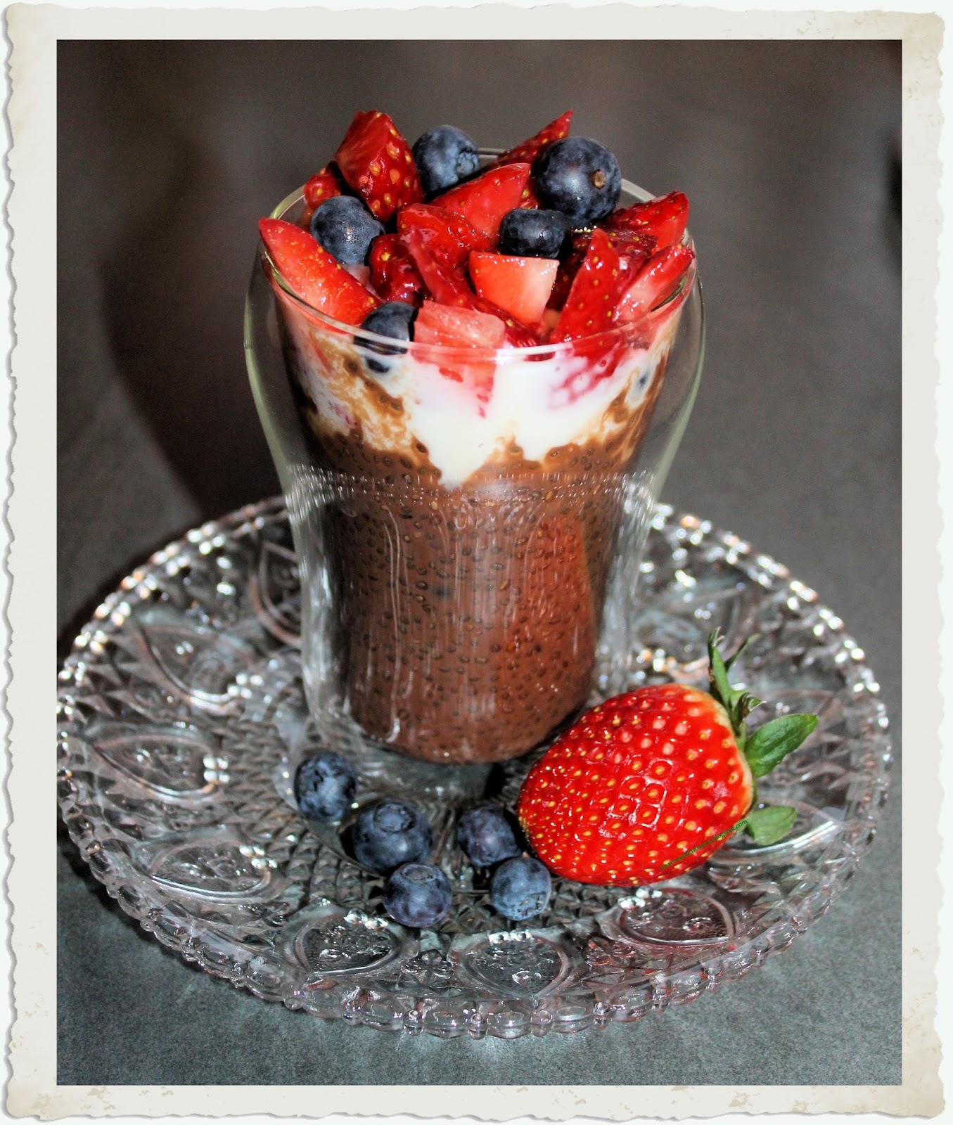 Die lästige Nachbarin: Rezept: Chia-Obstpudding {Low Carb} Die lästige Nachbarin: Rezept: Chia-Obstpudding {Low Carb}