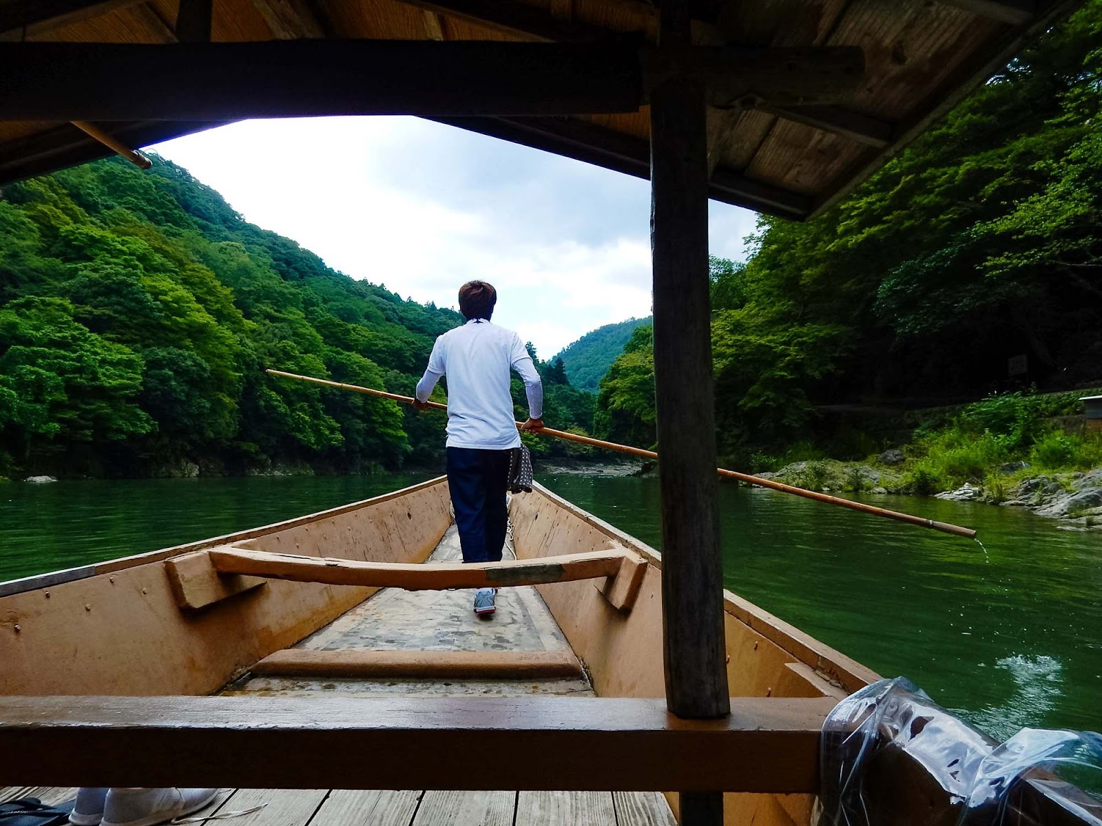 boat ride along oi river