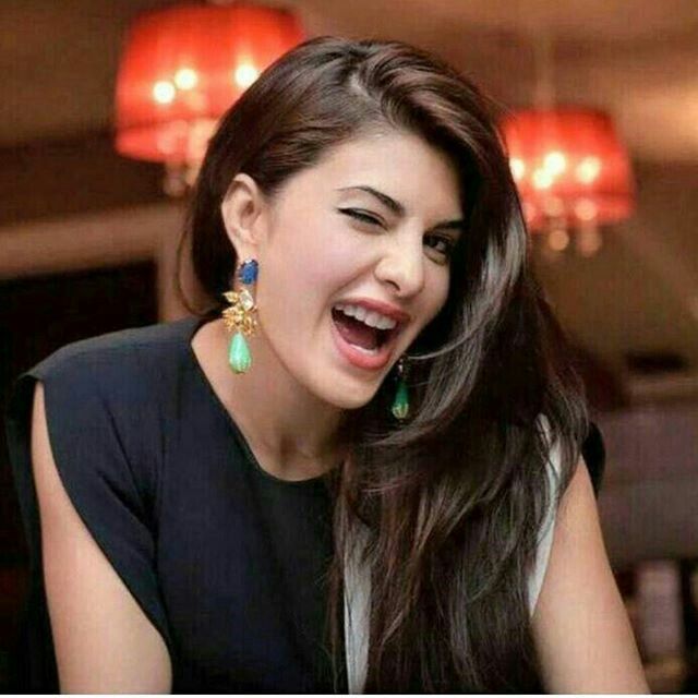 Bollywood Actress Jacqueline Fernandez Latest HD Hot