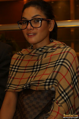 Biodata Nikita Mirzani - Foto Nikita Mirzani