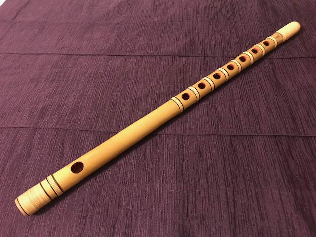 Miyako's koten-cho Shinobue is basically tuned in 日本十二律 (Twelve-tone Japanese scale*) and fine adjustments are made to close its scales to the scales of flutes for Gagaku (雅楽: Ancient Japanese imperial court music ) such as Ryuteki (龍笛) and Kagurabue (神楽笛).