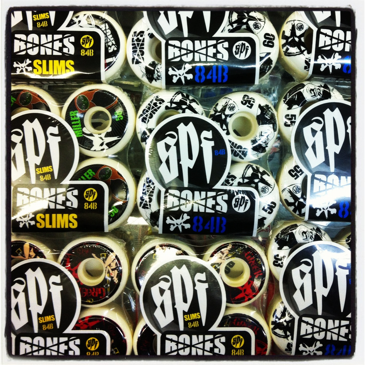 RISE SKATEBOARD SHOP