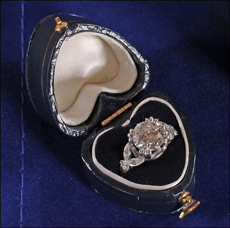 rock engagement ring box