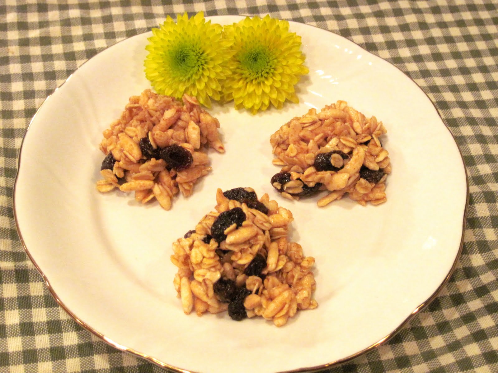 Mum in Bloom Peanut ButterGranola Balls