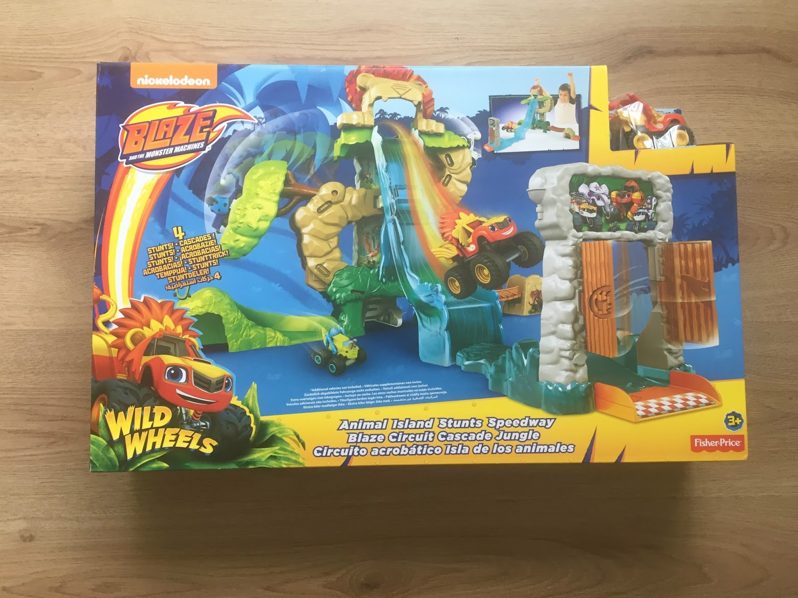 blaze and the monster machines animal island stunts speedway