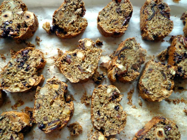 Cantuccini with dates and thyme by Laka kuharica:  dry in the switched off oven.
