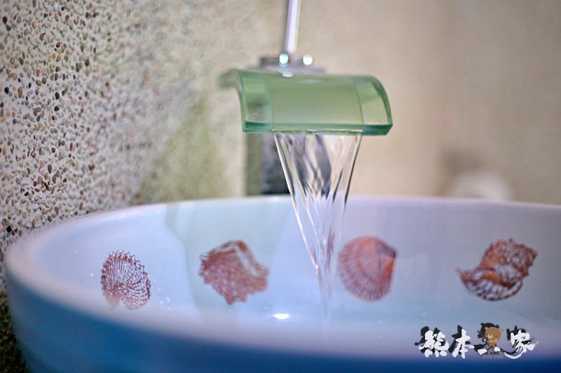 苗栗三義龍騰村百年大院古厝|焉美術行館|老屋重生傳統與現代的融合