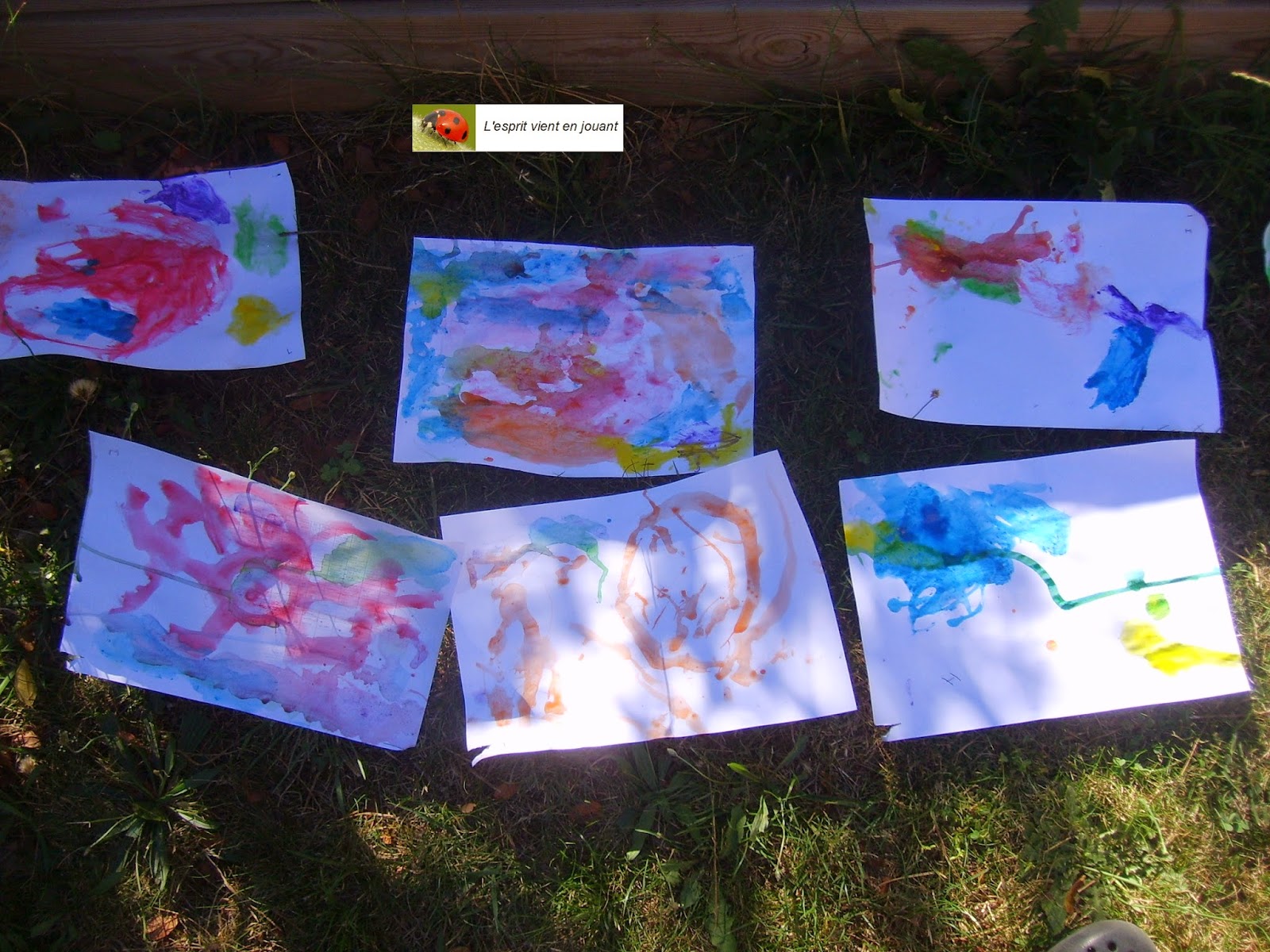 L'esprit vient en jouant: [Activité enfants] La peinture magique : ou  comment peindre sans peinture !!! (Editions Usborne)