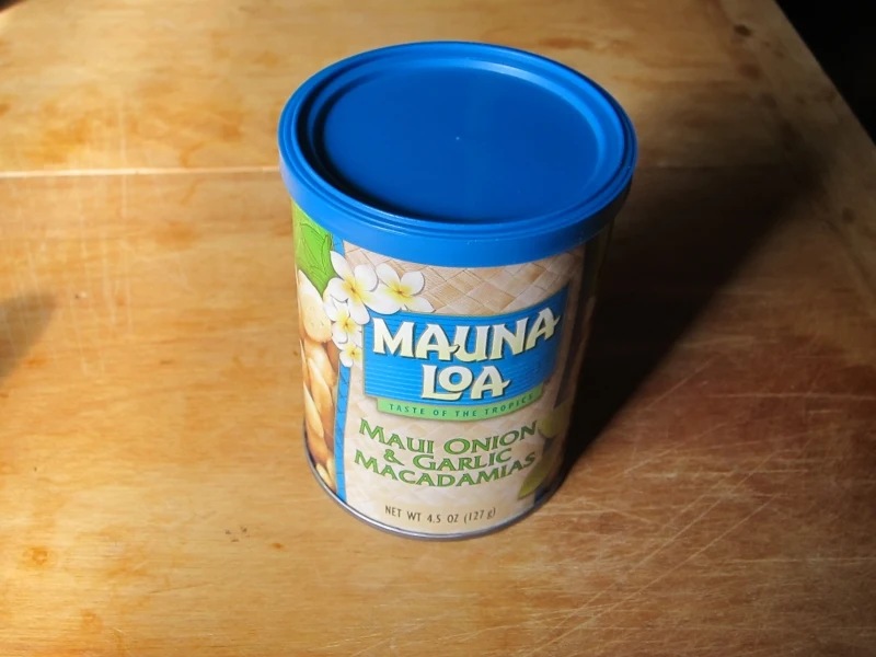 Review Mauna Loa Maui Onion & Garlic Macadamia Nuts Brand Eating