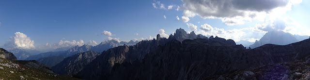 Dolomites - vues depuis les Tre Cime di Lavaredo (Italie)