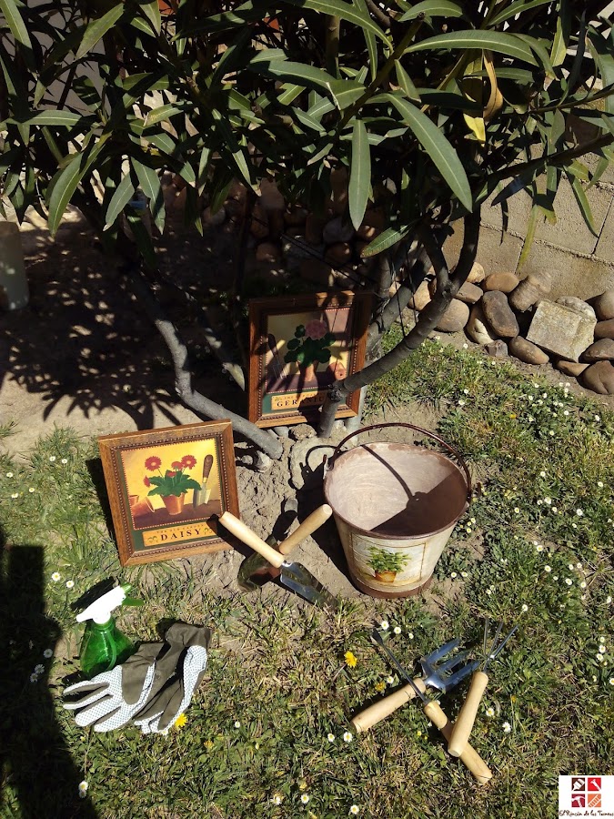 tunear un cubo con decoupage