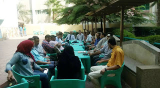 الحسينى محمد  ( الخوجة ) مع المعلمين فى اجتماعهم فى نادى المعلمين بالشرقية, ادارة بركة السبع التعليمية, 