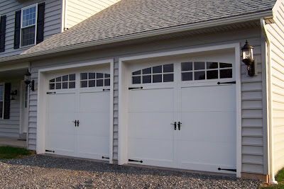 Sectional type overhead garage door styles