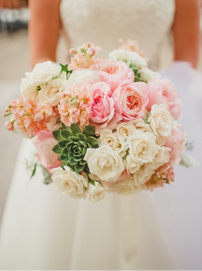 12 Stunning Wedding Bouquets 25th Edition Belle The Magazine