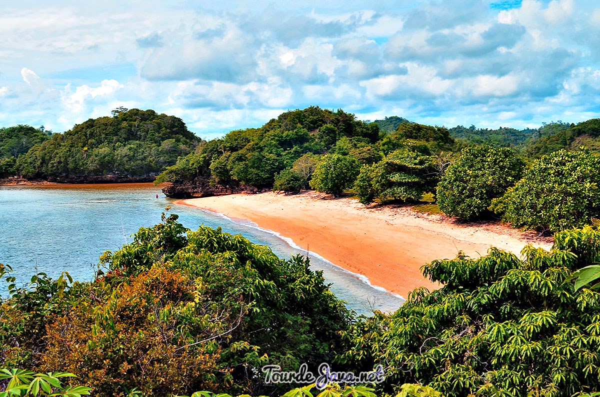 Wisata Alam di Pantai Gatra Malang Selatan Wisata Pulau Jawa