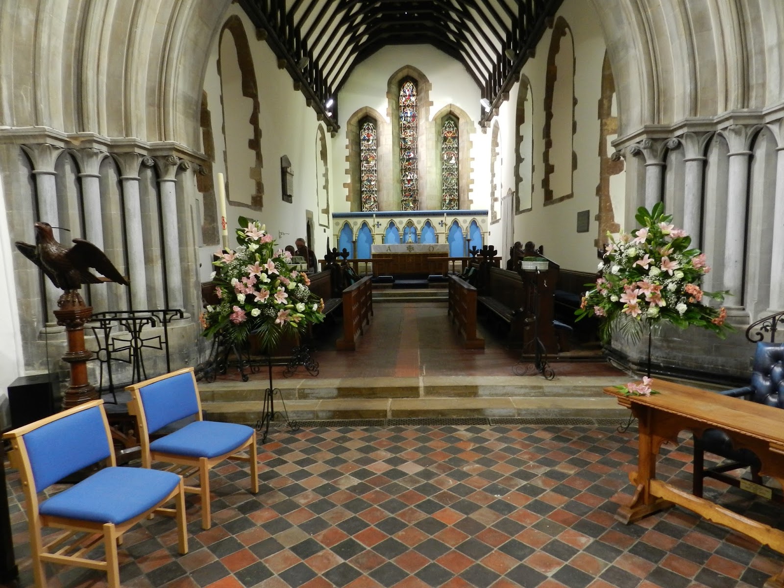 Sandra's Flower Studio. St Andrew's Church Kirton In Lindsey wedding