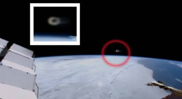 Η NASA διέκοψε την απευθείας μετάδοση την ώρα που μυστηριώδες αντικείμενο εισέβαλε στη Γη [Βίντεο]