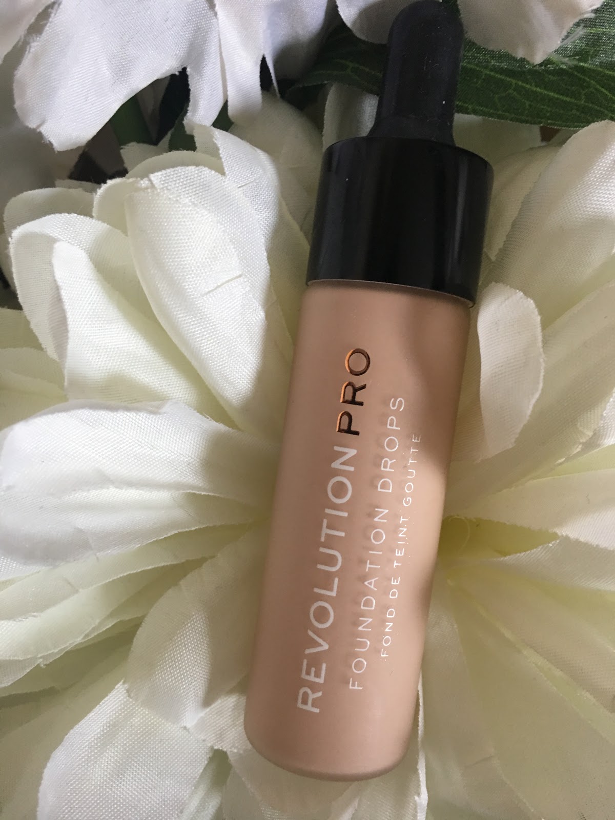 REVOLUTION FOUNDATION DROPS & BROW TINT FIRST IMPRESSIONS JUELOOK