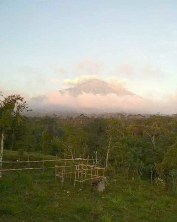 Confusing Now Mount Agung Calm Again ~ Bali Orti Tour And Travel Guide In Bali News