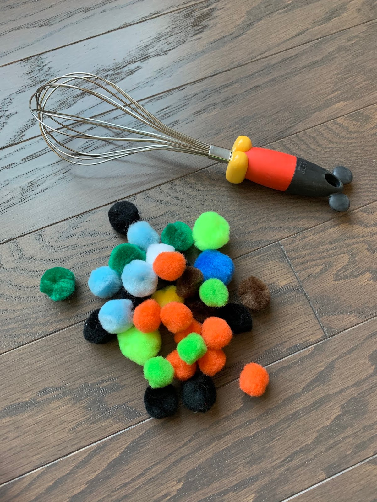 I Did It You Do It Pom Pom Whisk