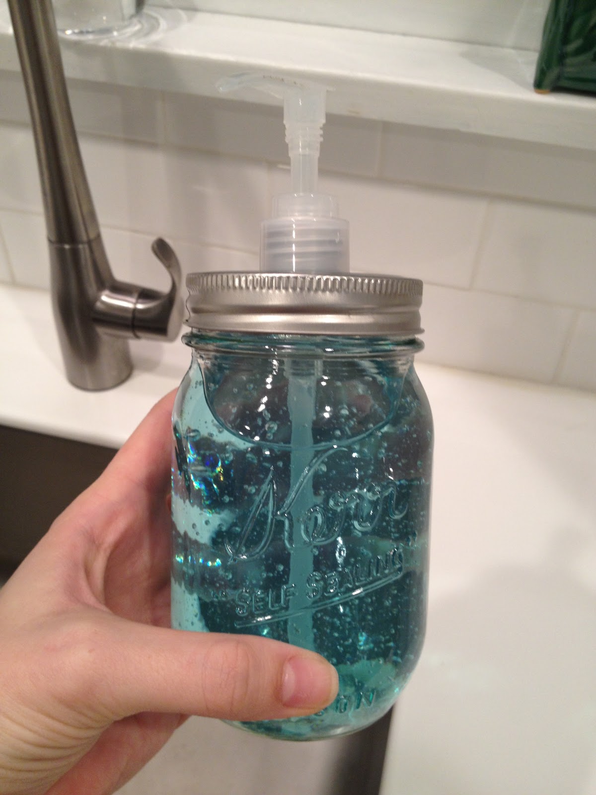 Retro Ranch Reno: DIY Mason Jar Soap Dispenser