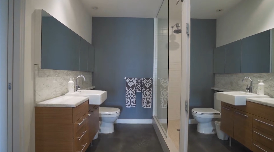 16 Photos vs. 256 E 2nd Ave #409, Vancouver Interior Design Condo Tour