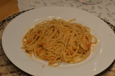 ricetta spaghetti pomodoro e pangrattato