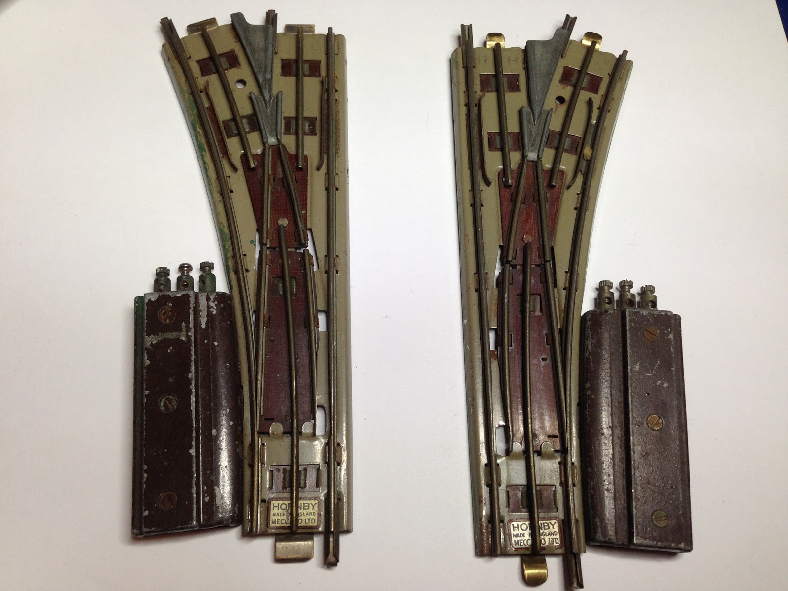 Hornby Dublo 3 Rail: Modifying electric points