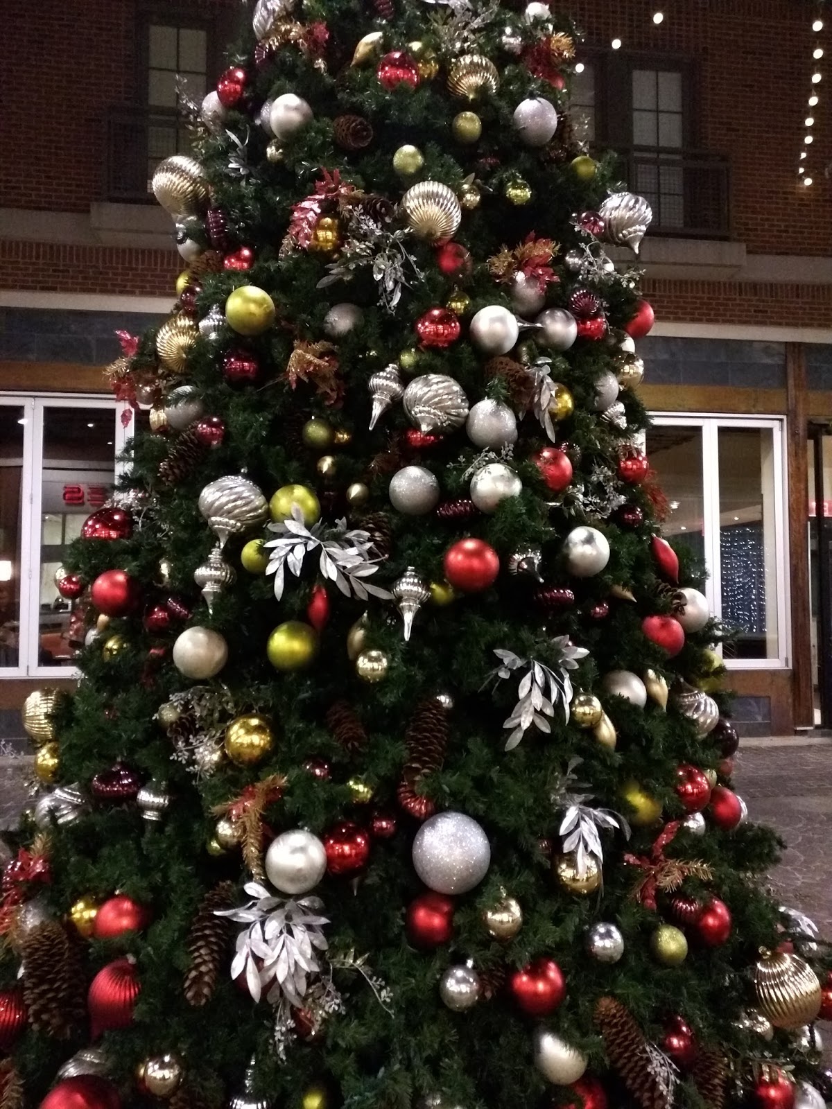 Robert Dyer Bethesda Row It's beginning to look a lot like Christmas