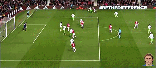 후안 마타 환상적인 힐패스.gif | 인스티즈