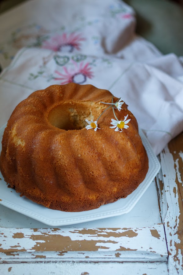 bundt cake de coco. http://www.maraengredos.com/
